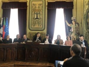 Oposição denuncia "investimento ilusório" nas contas de 2018