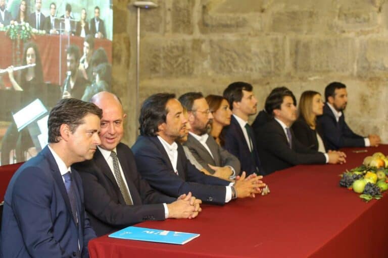 Saída de Firmino vai provocar primeira mexida no executivo de Ricardo Rio