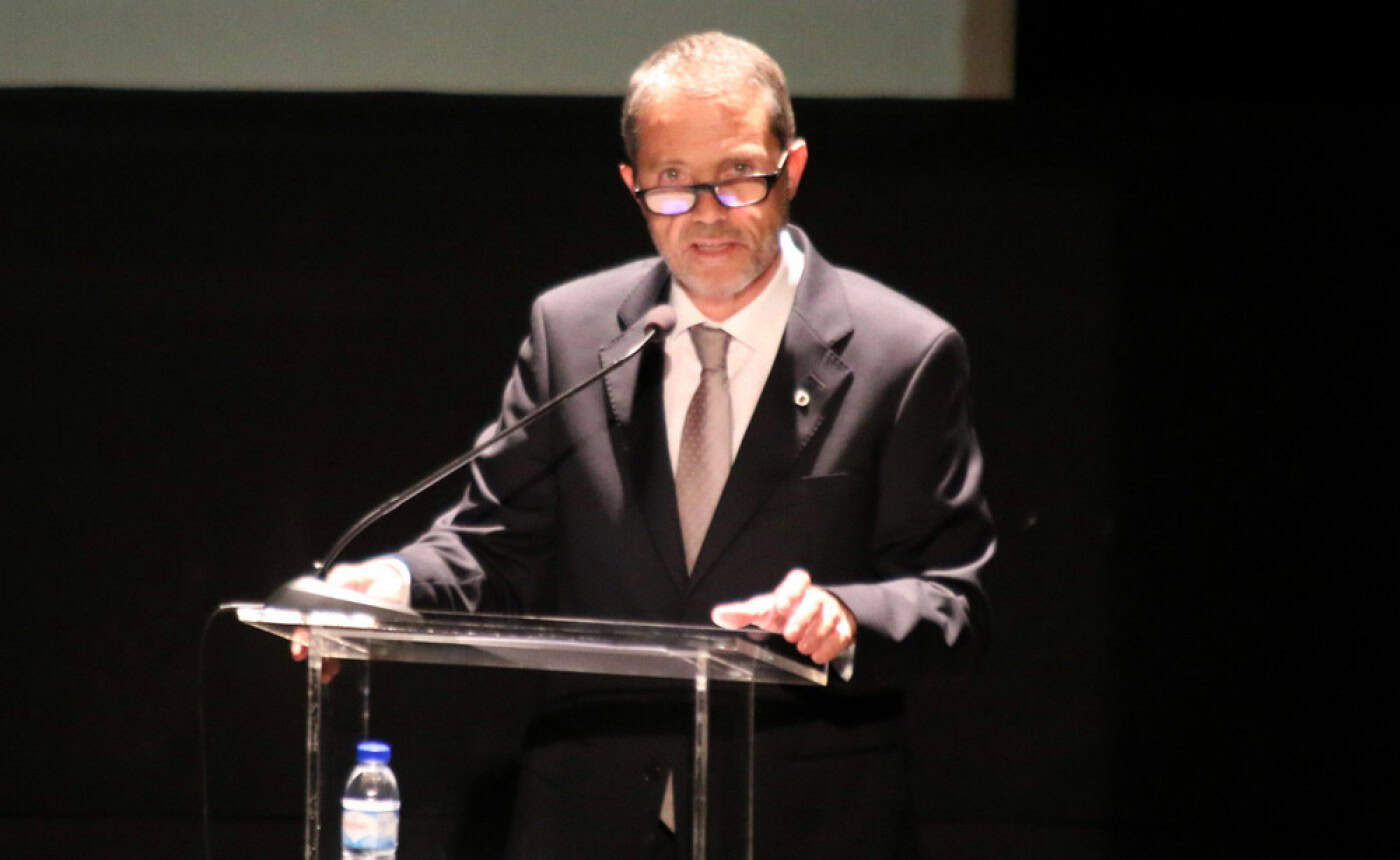 Júlio Mendes pede “paz social sem sombras nem obstáculos internos”