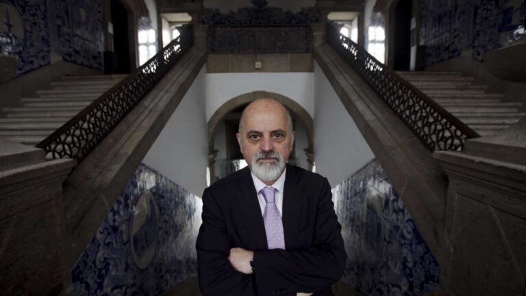 Mesquita Machado recorda homem de causas e saúda luto municipal