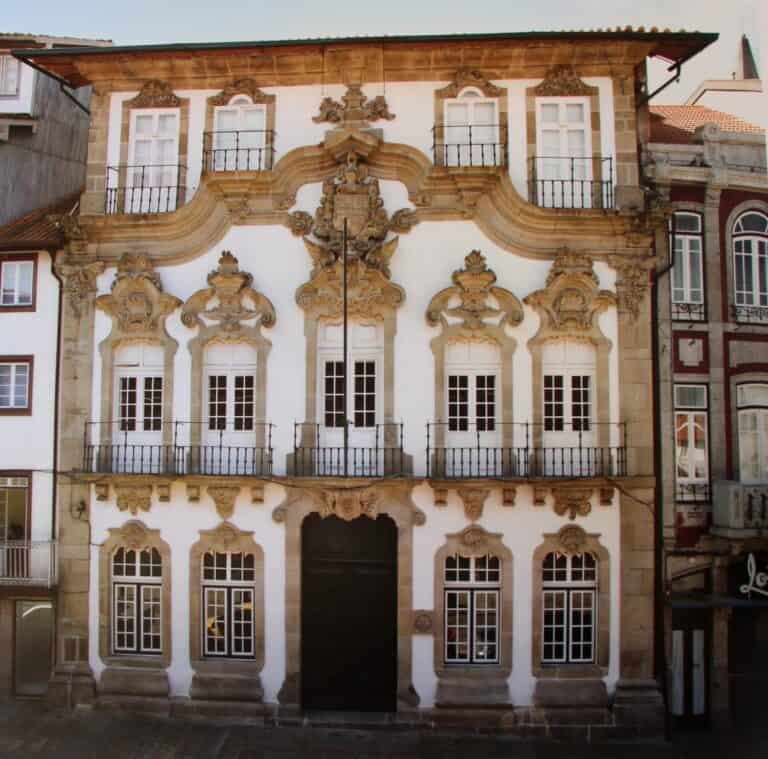 "Não existe próximo passo". ACIG fecha portas