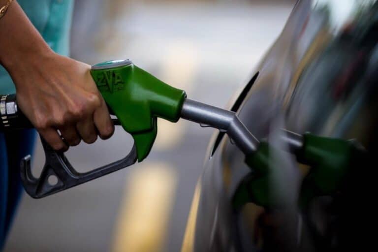 Combustíveis registam maior queda desde Junho