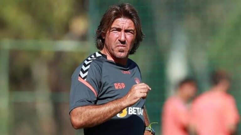 Sá Pinto orgulhoso com interesse do Al Wahda mas focado no SC Braga