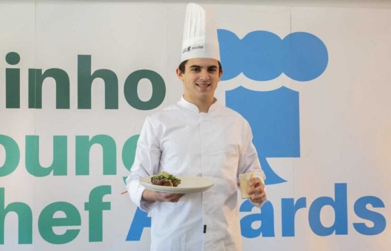 Do Minho para a Grécia com o sarrabulho na mala