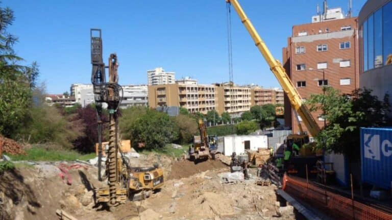 Acesso da Avenida Robert Smith reabre ao trânsito