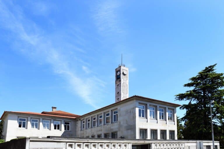 PS Famalicão critica autarquia por “disparar o valor da despesa corrente”