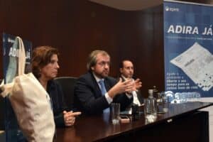 AGERE lança campanha para reduzir impacto do papel