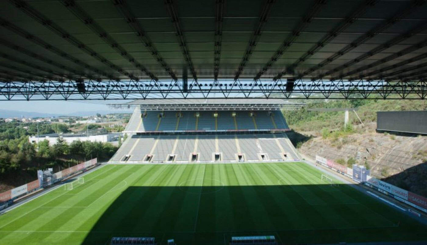 Relvado do Estádio Municipal de Braga vai ser substituído em Dezembro