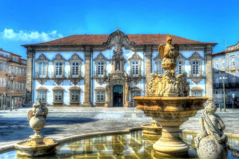 Executivo aprova relatórios e contratos programa das empresas municipais