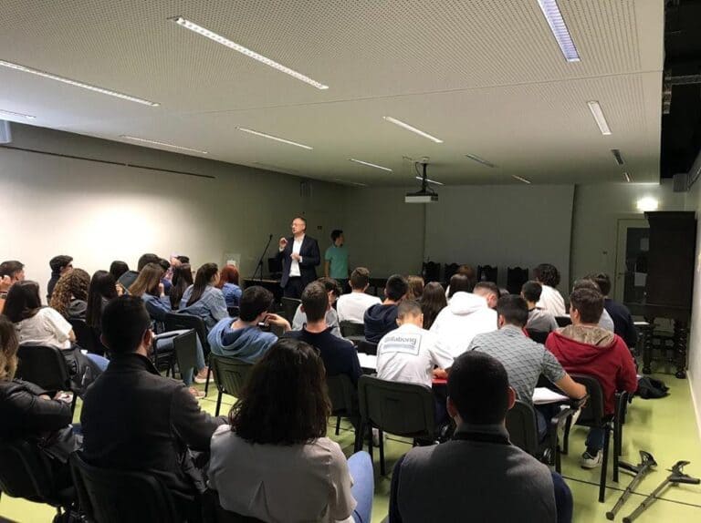 José M. Fernandes foi o convidado do "Formar para a Europa"