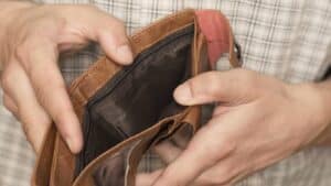 Preços em 2018: Desce saúde e luz. Sobem os transportes