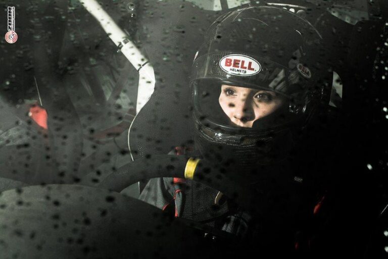 Aos 16 anos, Gabriela vai pilotar na Rampa da Falperra