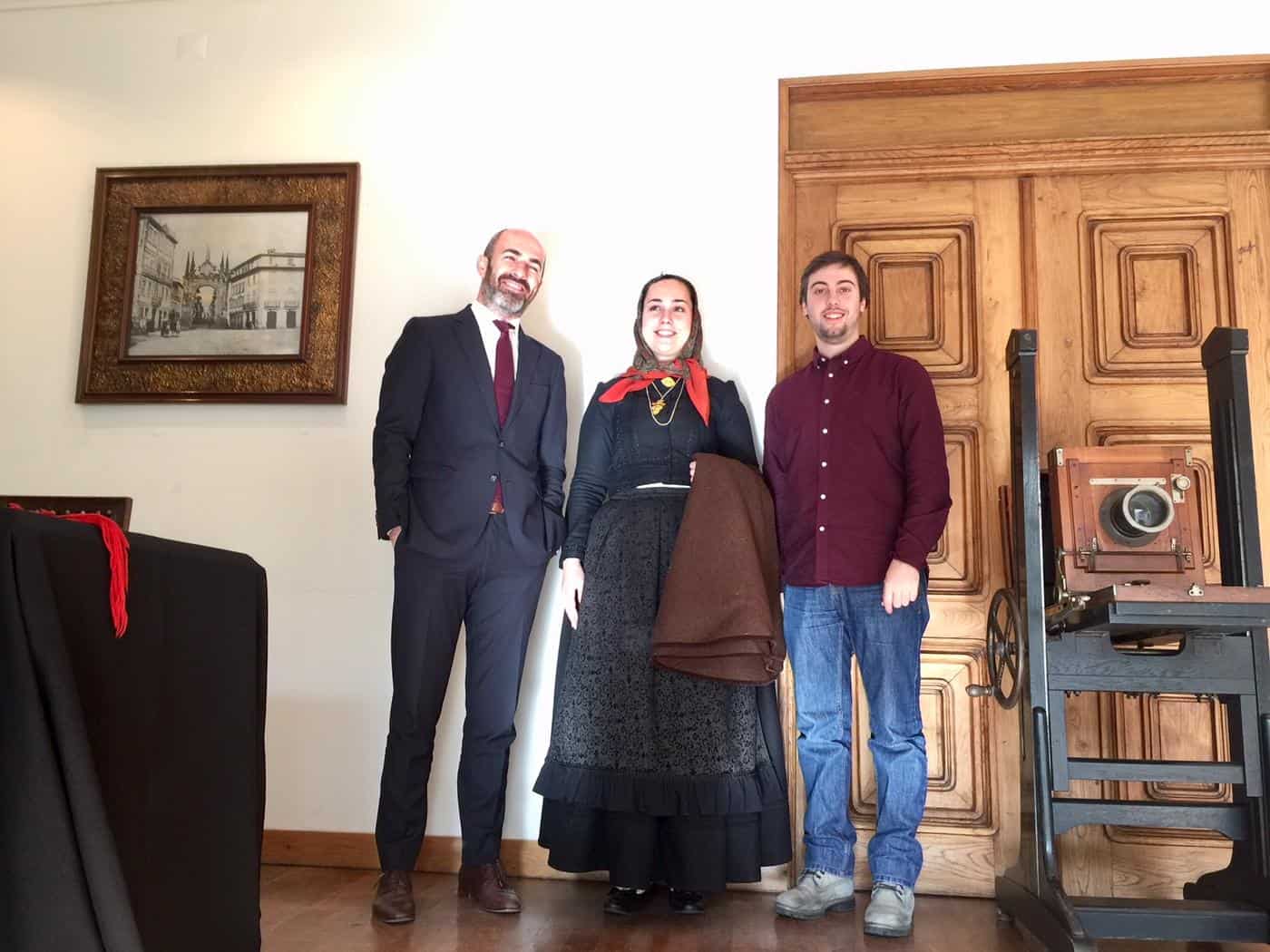 Desfile de Trajes do Baixo Minho inspira jovens criadores