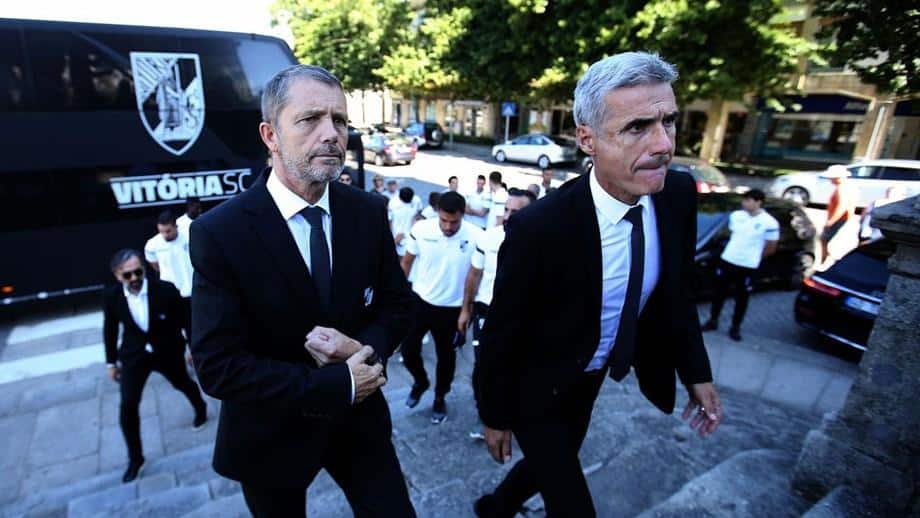 Luís Castro vai substituir Paulo Fonseca