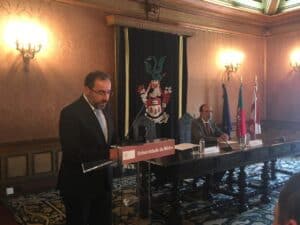 Menos verbas do Estado preocupam novo administrador e reitor