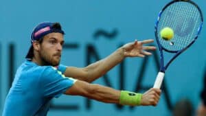 João Sousa sobe 10 lugares no ranking ATP