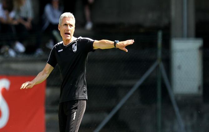 Vitória SC viaja "revoltado", mas "motivado" até à Madeira