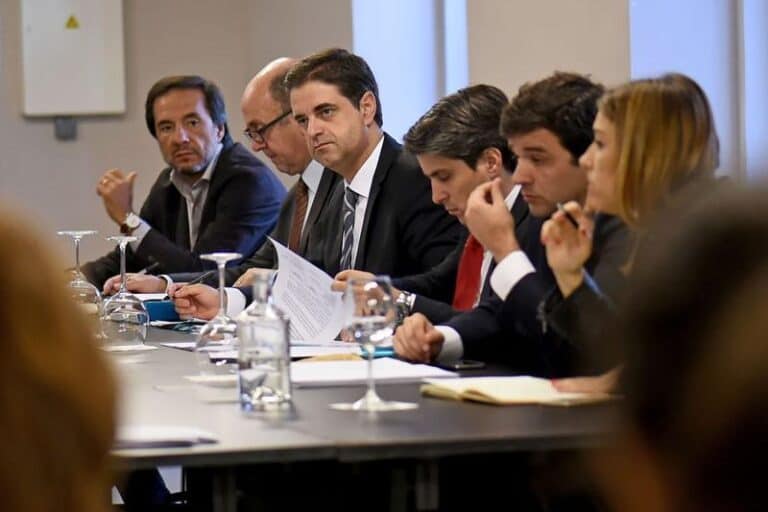 Moradores descontentes refutam licenças ao edil bracarense