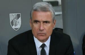 Luís Castro admite que o Vitória fez jogos "a roçar o mau"