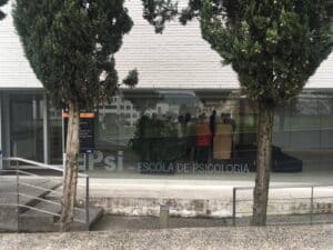 UMinho. Escola de Psicologia quase duplica recursos humanos