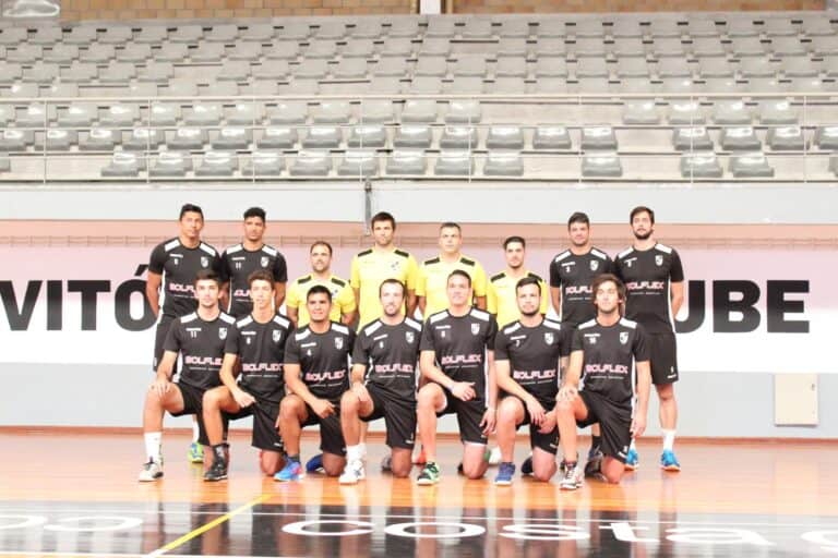 Treinador do voleibol do Vitória quer época mais tranquila