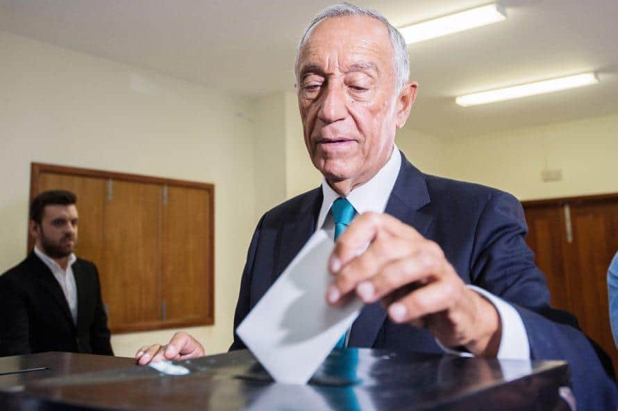 "Não deixem nas mãos de 25% a decisão que é de todos"