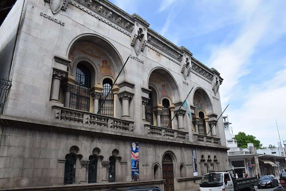 Lusíadas e Costeados nos arquivos Sociedade Martins Sarmento