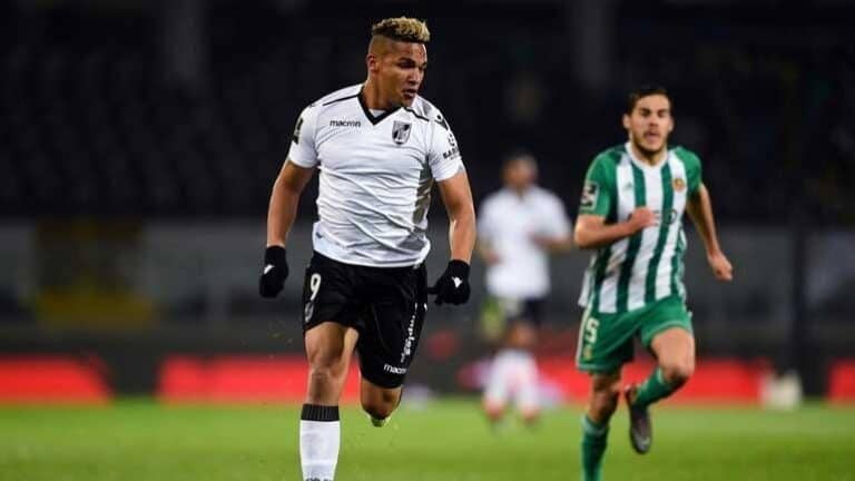 Vitória SC. Whelton fora das opções até final da época