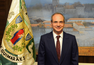 Domingos Bragança deseja "felicidade" aos vimaranenses