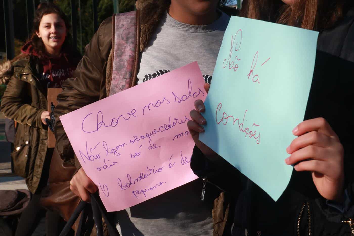 Alunos da Frei Caetano Brandão querem melhores condições