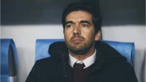 "Com o ruído que está, o futebol precisa de silêncio"