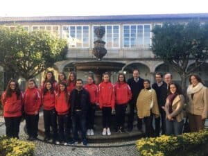 Bragalona FC doa mais de 8 mil peças de vestuário