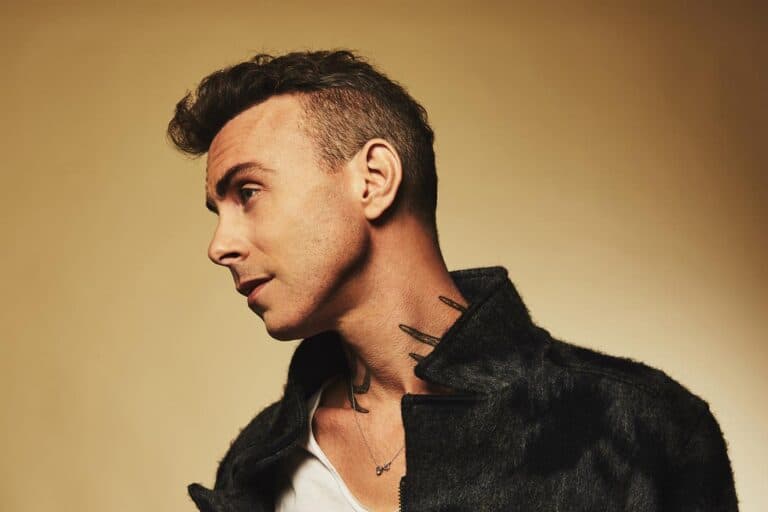 Asaf Avidan tem passagem garantida em Braga