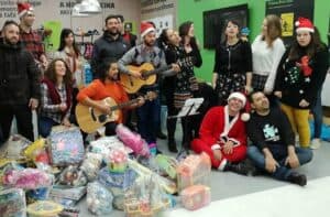 Let’s Help Santa ilumina Natal de crianças desfavorecidas