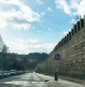 Câmara de Guimarães quer concluir acesso à Muralha em 2018