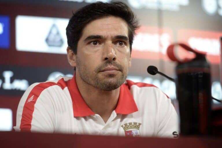 Adeptos do SC Braga querem manter Abel e sonham com 2º lugar