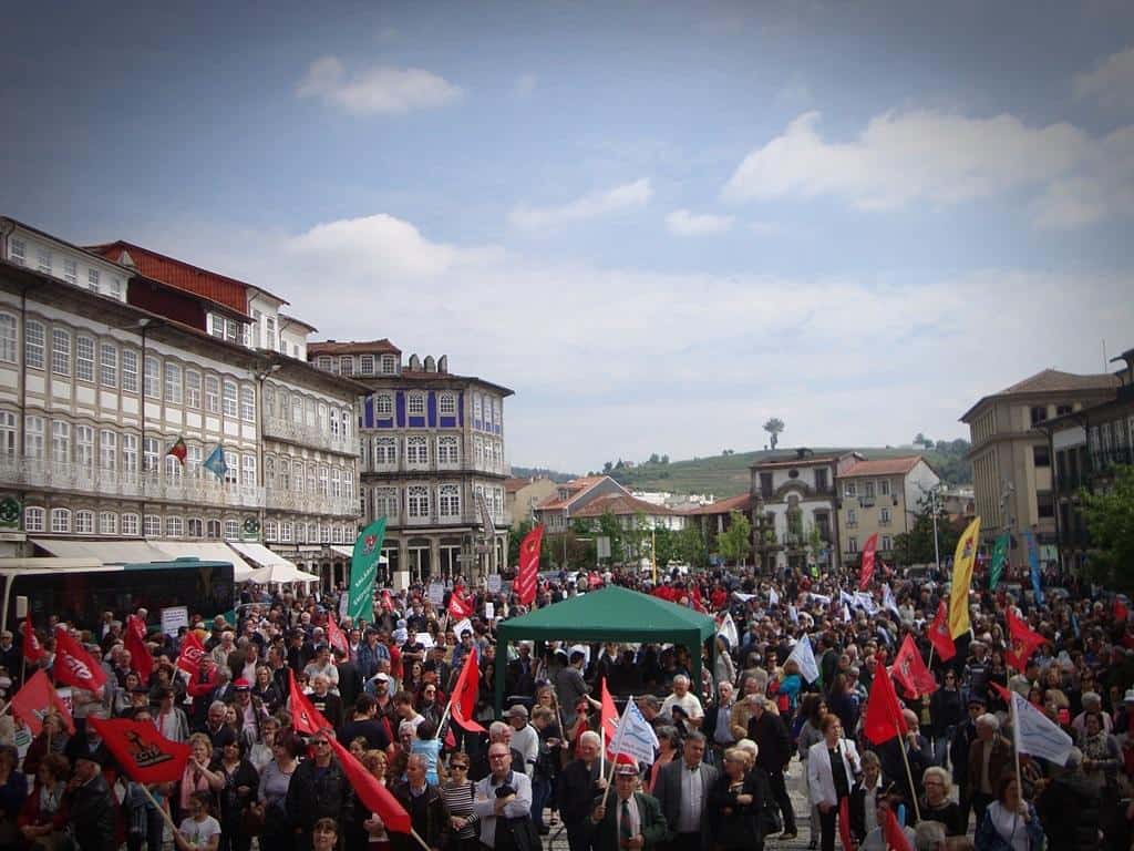 USB defende salário mínimo de 650 euros em 2019