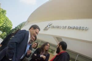 Famalicão. "Sector têxtil cria emprego, mas também destrói"