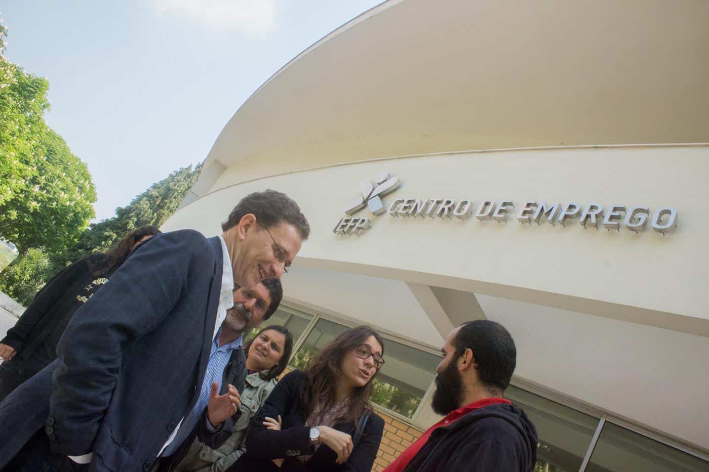 Famalicão. "Sector têxtil cria emprego, mas também destrói"