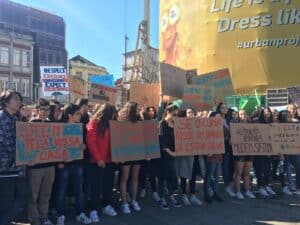 Centenas de jovens bracarenses na Greve Climática Estudantil