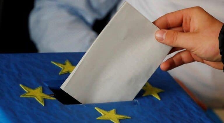 Europeias. Portugueses escolhem os 21 eurodeputados