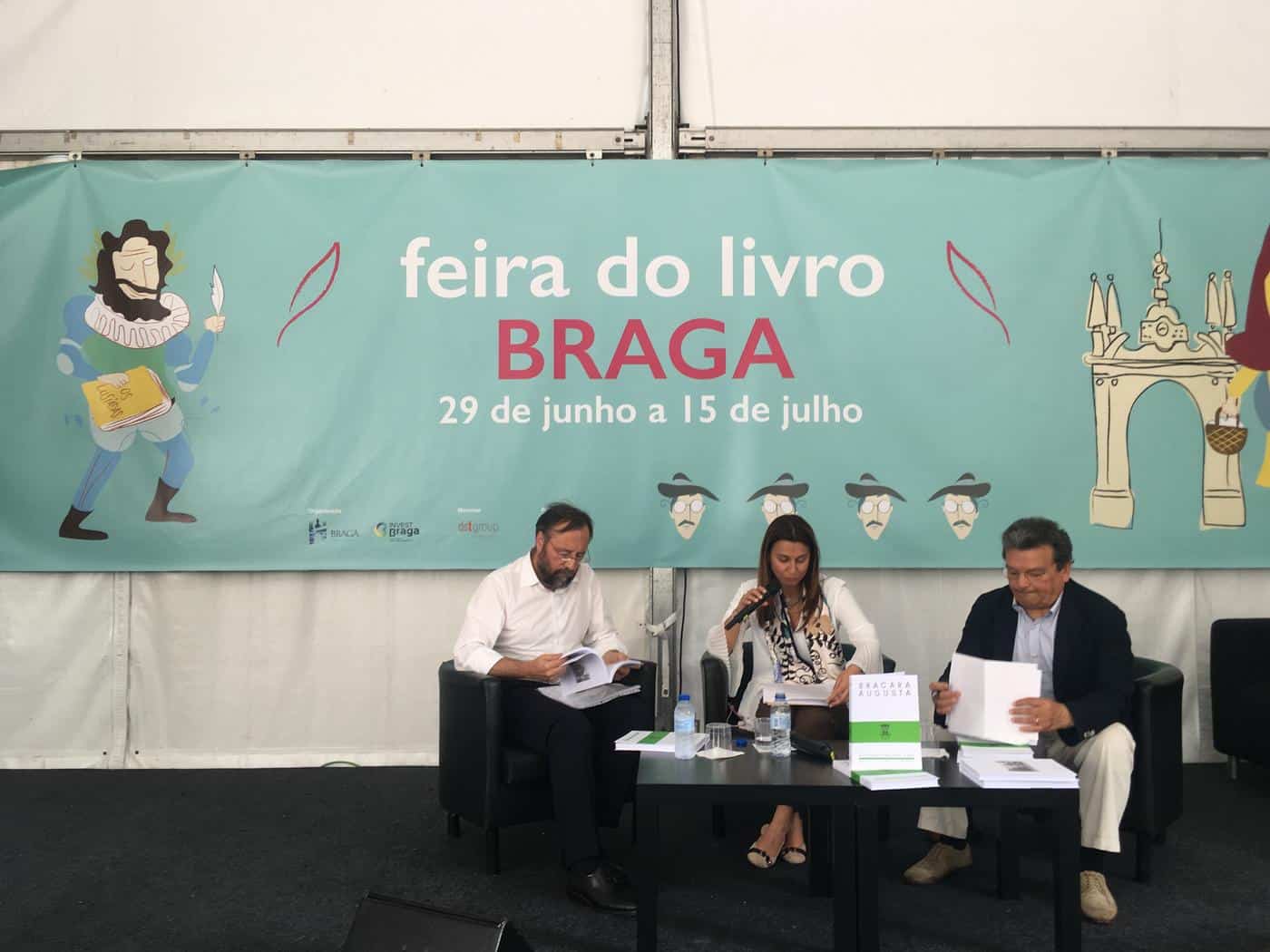 Revista Bracara Augusta lançada na Feira do Livro