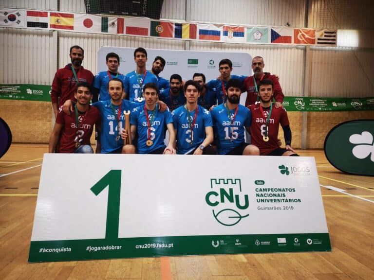 AAUM campeã de voleibol masculino nos CNU's