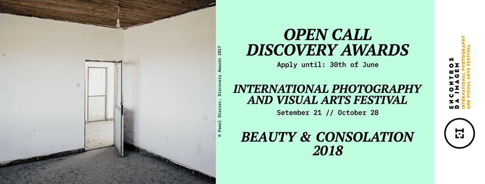 EI debruçam-se sobre "O Belo e a Consolação"