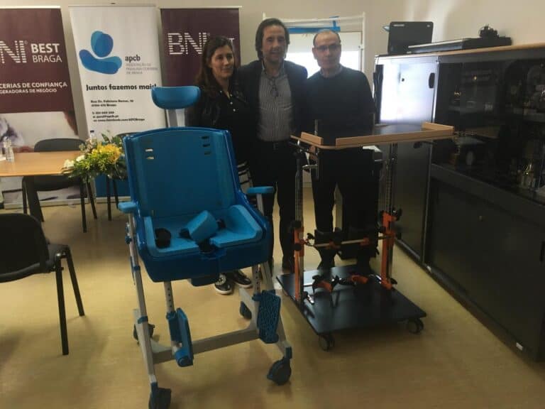 Jantar solidário ajuda doentes com paralisia cerebral