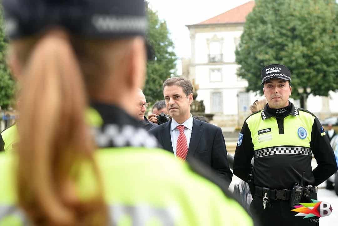 CDU sugere equipa reforçada para fiscalizar estacionamento