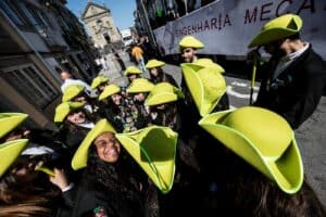 RUM com emissão especial no Cortejo Académico