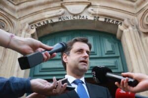 Fiscalização do estacionamento volta dentro de um mês