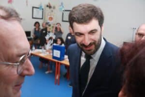 "Concurso de vinculação extraordinária de docentes é justo"