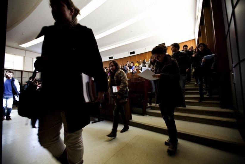 São menos três mil os candidatos ao ensino superior
